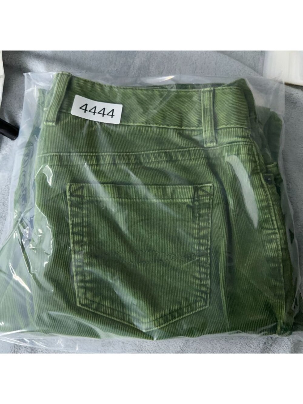L.L. Bean Straight Corduroy Pants Favorite Fit Curvy Womens Size 14 Regular Gree - Picture 14 of 14